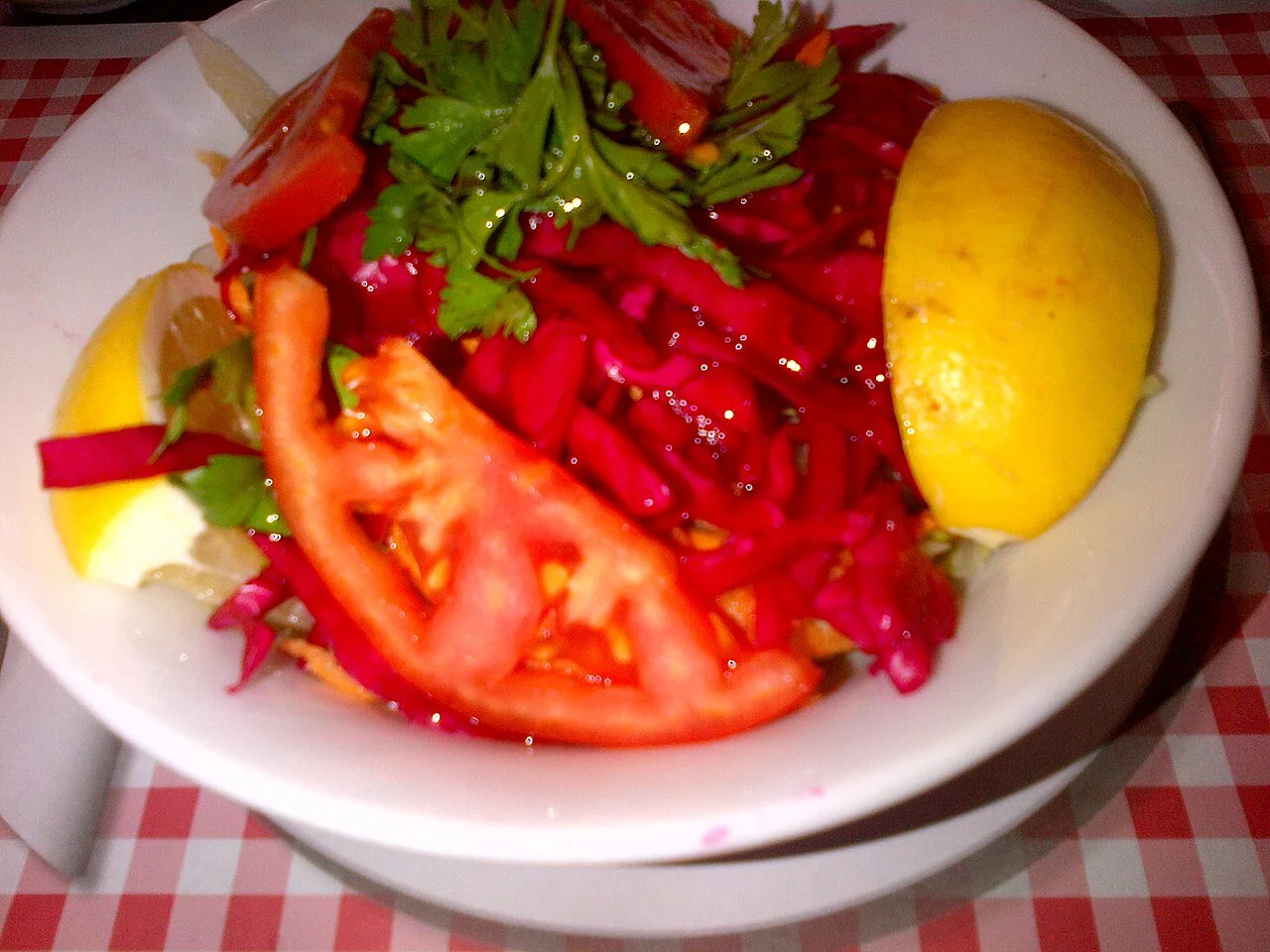 Salata Tek